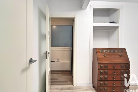 4 bedrooms apartment for sale in Vilanova i la Geltru, Barcelona, Catalonia, Spain № 7423 - photo 11