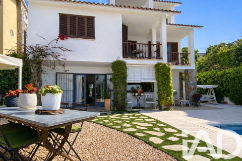 Сasa de 6 dormitorios en venta en Vilassar de Dalt, Barcelona, Cataluña, Spain № 7421 - foto 20