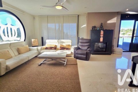 4 bedrooms apartment for sale in Calafell, Tarragona, Catalonia, Spain № 7420 - photo 26