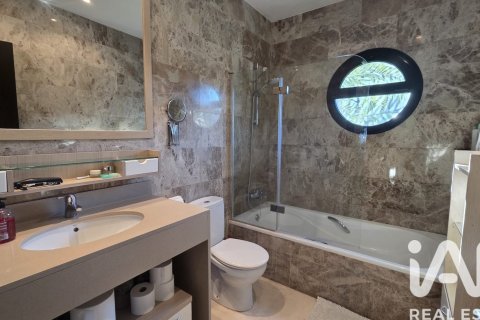 4 bedrooms apartment for sale in Calafell, Tarragona, Catalonia, Spain № 7420 - photo 16