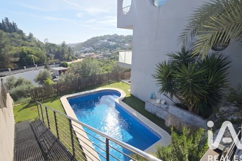4 bedrooms apartment for sale in Calafell, Tarragona, Catalonia, Spain № 7420 - photo 30