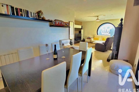 4 bedrooms apartment for sale in Calafell, Tarragona, Catalonia, Spain № 7420 - photo 24