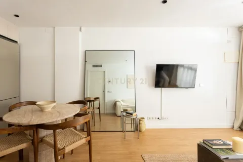 Apartamento de 1 dormitorio en venta en Sitges, Barcelona, Cataluña, Spain № 6869 - foto 9