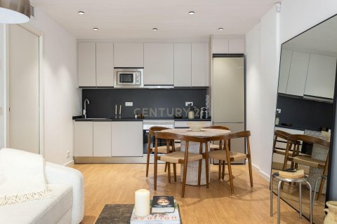 Apartamento de 1 dormitorio en venta en Sitges, Barcelona, Cataluña, Spain № 6869 - foto 12
