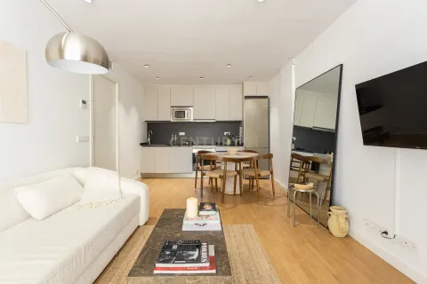 Apartamento de 1 dormitorio en venta en Sitges, Barcelona, Cataluña, Spain № 6869 - foto 2