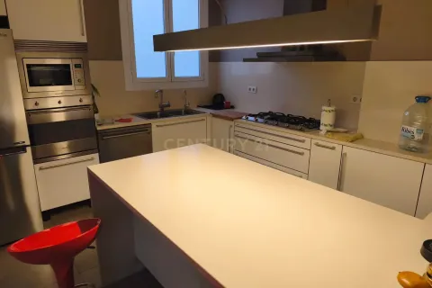 Apartamento de 5 dormitorios en venta en Barcelona, Cataluña, Spain № 6868 - foto 9
