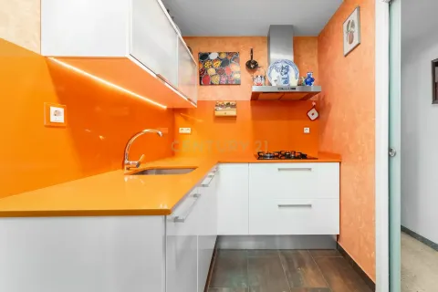 Apartamento de 4 dormitorios en venta en Barcelona, Cataluña, Spain № 6867 - foto 9