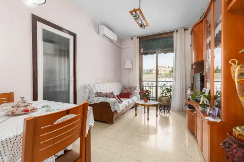 Apartamento de 4 dormitorios en venta en Barcelona, Cataluña, Spain № 6867 - foto 12