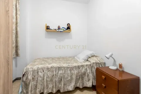 Apartamento de 4 dormitorios en venta en Barcelona, Cataluña, Spain № 6867 - foto 19