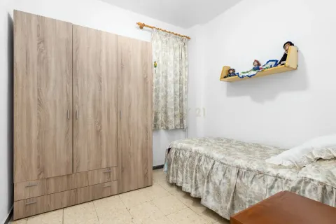 Apartamento de 4 dormitorios en venta en Barcelona, Cataluña, Spain № 6867 - foto 20
