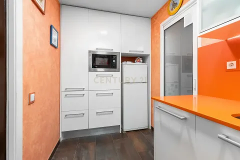 Apartamento de 4 dormitorios en venta en Barcelona, Cataluña, Spain № 6867 - foto 11