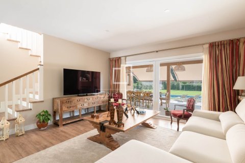 5 chambres villa à vendre à Sant Cugat Del Valles, Barcelona, Catalonia, Spain № 3970 - photo 2