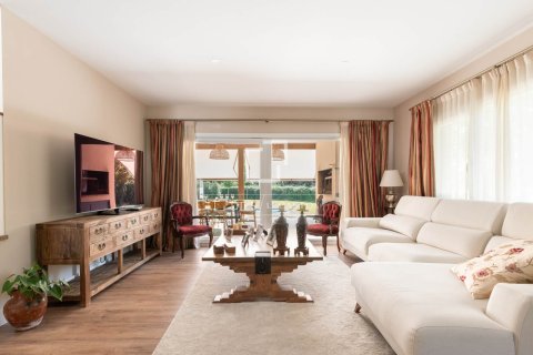 5 chambres villa à vendre à Sant Cugat Del Valles, Barcelona, Catalonia, Spain № 3970 - photo 3