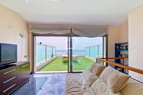 3 chambres penthouse à vendre à Cubelles, Barcelona, Catalonia, Spain № 3975