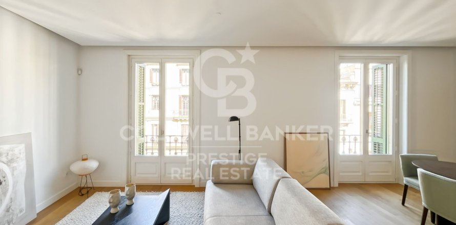 2 bedrooms apartment for sale in Barcelona, Catalonia, Spain № 5975