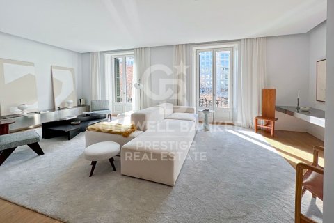 2 bedrooms apartment for sale in Barcelona, Catalonia, Spain № 5975 - photo 6