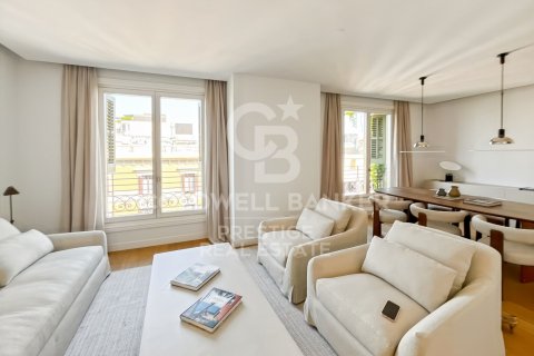 2 bedrooms apartment for sale in Barcelona, Catalonia, Spain № 5974 - photo 5