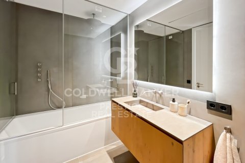 2 bedrooms apartment for sale in Barcelona, Catalonia, Spain № 5974 - photo 17