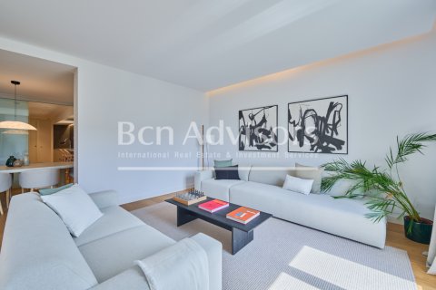 Apartamento de 3 dormitorios en venta en Barcelona, Cataluña, Spain № 2854 - foto 12
