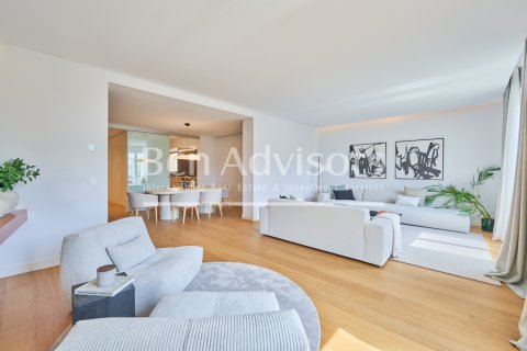 Apartamento de 3 dormitorios en venta en Barcelona, Cataluña, Spain № 2854 - foto 11