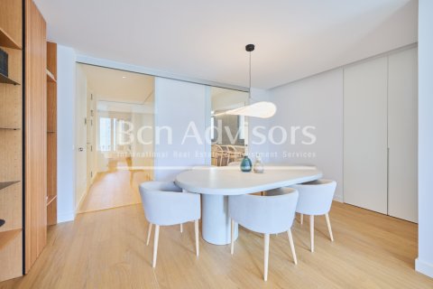 Apartamento de 3 dormitorios en venta en Barcelona, Cataluña, Spain № 2854 - foto 17