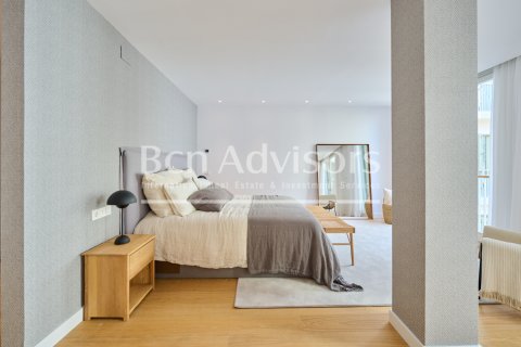 Купить квартиру в Барселона, Испания с 2 спальни, № 2852 - фото 29