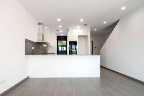 Купить квартиру в Л'Аметлья-дель-Вальес, Испания с 4 комнаты, 104.0м², № 3308 - фото 4