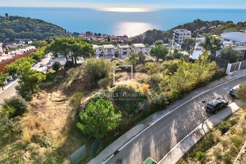 Villa de 4 dormitorios en venta en Caldes d'Estrac, Barcelona, Cataluña, Spain № 4175 - foto 2