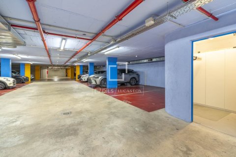 4 chambres apartment à vendre à Barcelona, Catalonia, Spain № 4174 - photo 27