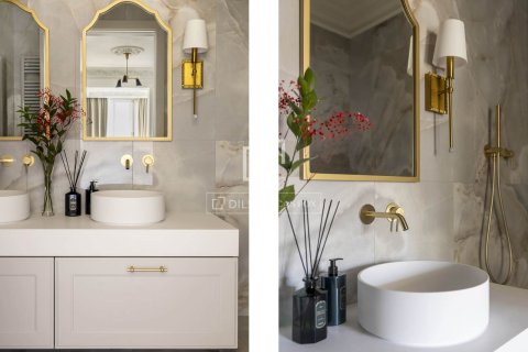 Apartamento de 3 dormitorios en venta en Barcelona, Cataluña, Spain № 3728 - foto 20