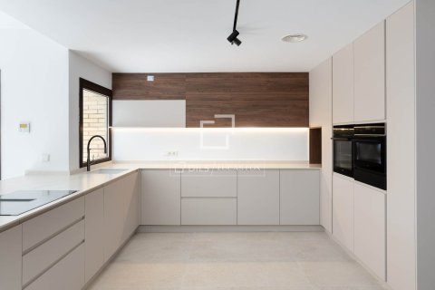 4 chambres villa à vendre à Arenys de Mar, Barcelona, Catalonia, Spain № 3727 - photo 7