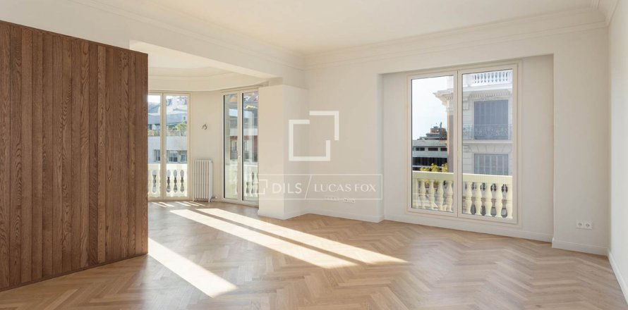 4 chambres apartment à vendre à Barcelona, Catalonia, Spain № 3725