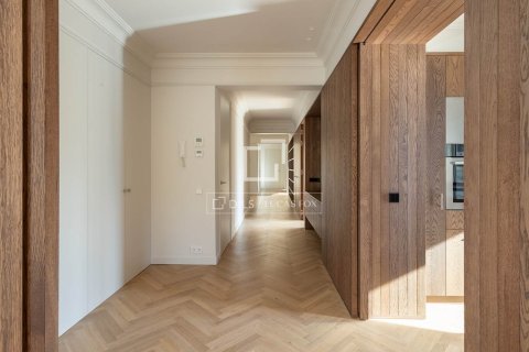 4 chambres apartment à vendre à Barcelona, Catalonia, Spain № 3725 - photo 18