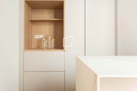 Apartamento de 3 dormitorios en venta en Barcelona, Cataluña, Spain № 3729 - foto 13