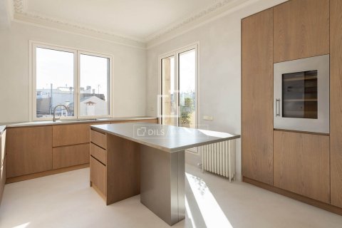 4 chambres penthouse à vendre à Barcelona, Catalonia, Spain № 3726 - photo 12