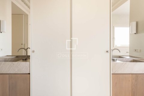 4 chambres penthouse à vendre à Barcelona, Catalonia, Spain № 3726 - photo 26