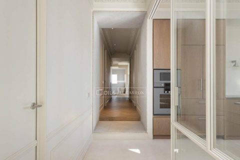 4 chambres penthouse à vendre à Barcelona, Catalonia, Spain № 3726 - photo 15