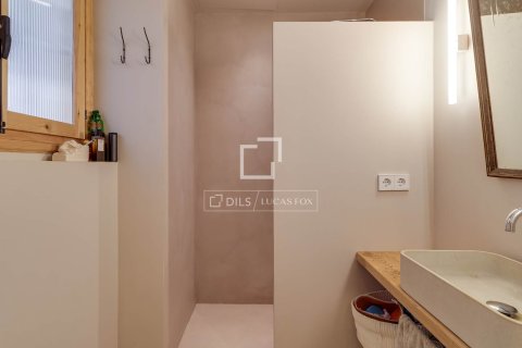 Apartamento de 4 dormitorios en venta en Barcelona, Cataluña, Spain № 6832 - foto 23
