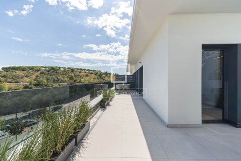 Apartamento de 2 dormitorios en venta en Sant Boi de Llobregat, Barcelona, Cataluña, Spain № 6834 - foto 7