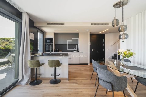 Ático de 3 dormitorios en venta en Sant Boi de Llobregat, Barcelona, Cataluña, Spain № 6837 - foto 2