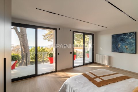 Villa de 5 dormitorios en venta en Castelldefels, Barcelona, Cataluña, Spain № 6568 - foto 19