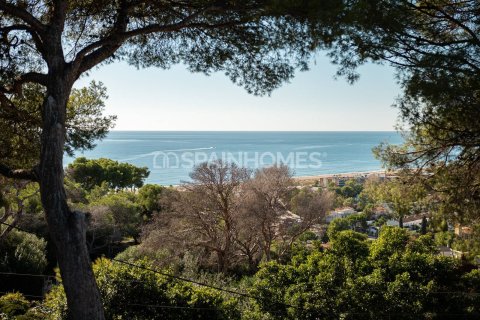 Villa de 5 dormitorios en venta en Castelldefels, Barcelona, Cataluña, Spain № 6568 - foto 4