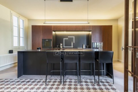 Купить квартиру в Барселона, Испания с 3 спальни, 189м², № 6567 - фото 4