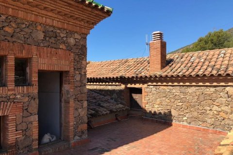 6 bedrooms house for sale in Castelldefels, Barcelona, Catalonia, Spain № 6572 - photo 8