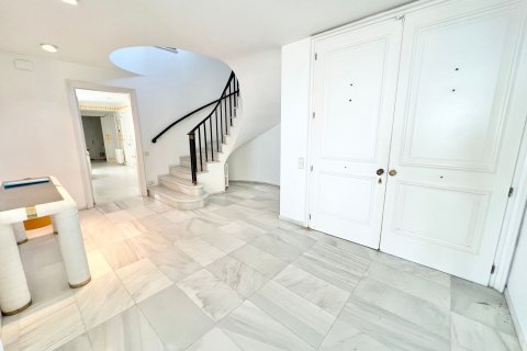 7 bedrooms house for sale in Castelldefels, Barcelona, Catalonia, Spain № 6571 - photo 14