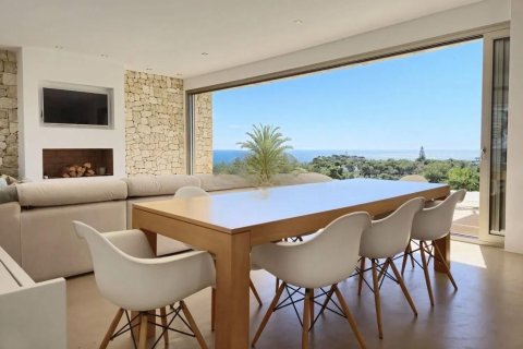 Купить дом в Кастельдефельс, Испания с 9 комнат, № 6570 - фото 8