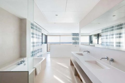 Купить дом в Кастельдефельс, Испания с 9 комнат, № 6570 - фото 10