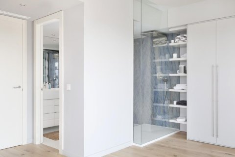 Apartamento de 3 dormitorios en venta en Barcelona, Cataluña, Spain № 1185 - foto 7