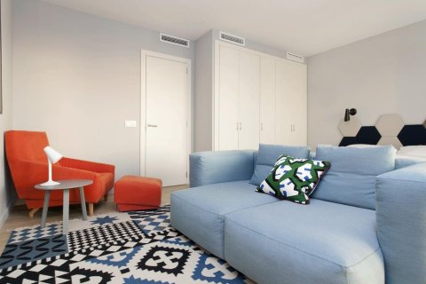 Apartamento de 3 dormitorios en venta en Barcelona, Cataluña, Spain № 1185 - foto 16
