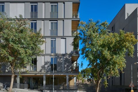 Купить квартиру в Барселона, Испания с 3 спальни, № 1181 - фото 2